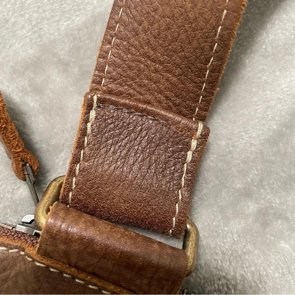 Roots Leather Crossbody Bag Neutral Tan Adjustable Strap Genuine Leather
